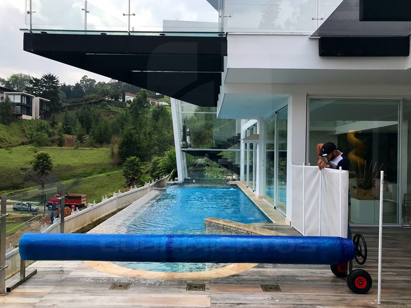 Mantas Térmicas para Piscinas en Medellín